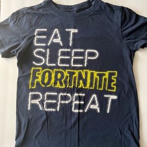 Kids Tshirt Size M (10) brand Fortnite